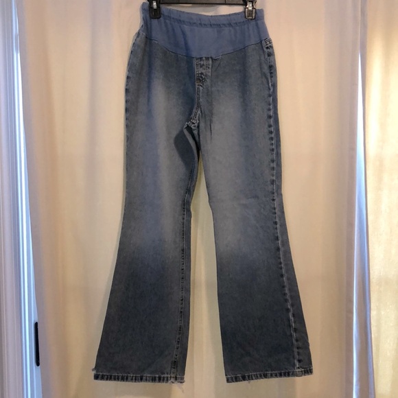 Motherhood Maternity Jeans - Picture 1 of 8